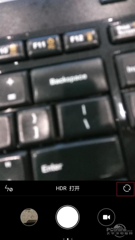 自拍时如何拍摄手持身份证的照片