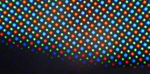 苹果手机屏幕显示不均匀怎么办