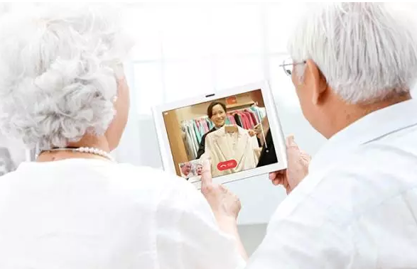 微信用故事交换微信相框plus参加方法介绍