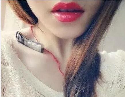 锁骨放硬币什么意思 锁骨放硬币代表什么