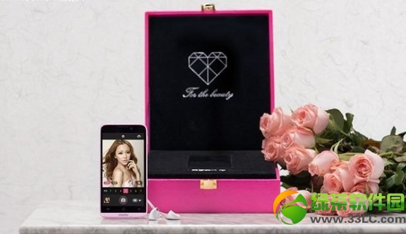 美图手机1S开箱图赏 美图秀秀手机1s真机开箱5