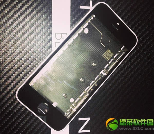 iPhone5c正面照曝光：与iPhone5s相似2