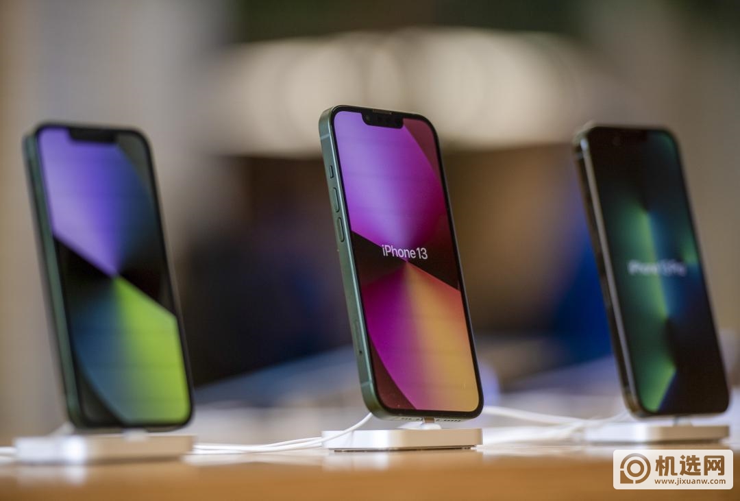 苹果市场占有率又创新高：美国市场首超50%，安卓厂商在劫难逃？