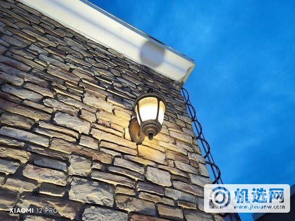 苹果/OPPO/小米夜景拍摄对比-哪款手机拍照更加出色