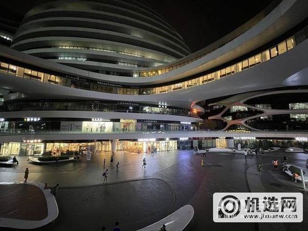 苹果/OPPO/小米夜景拍摄对比-哪款手机拍照更加出色