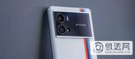 iqoo9pro和苹果13哪个好-哪个更值得入手-参数对比