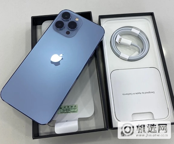iPhone 13 Pro后盖是玻璃吗？-背板是什么材质？