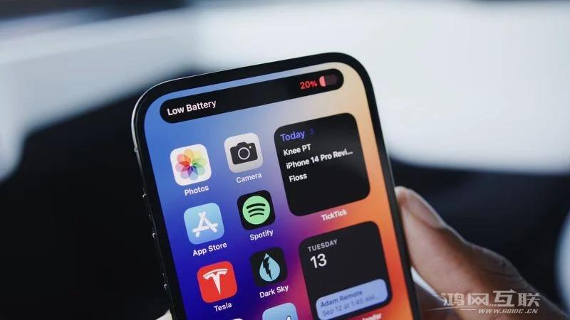 做得好？电池电量不足警报会出现在灵动岛中