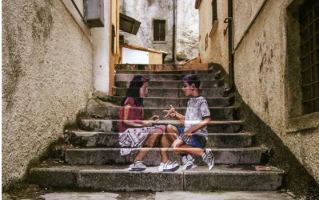 错觉的魅惑：荷兰国宝级名画《戴珍珠耳环的少女》揭秘