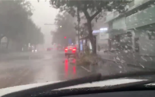 杭州气温跌破26℃ 突降暴雨降温力度超10℃：专家称接下来仍是晴热高温天