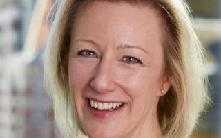 英国名校女校长一家三口在学校死亡：包括她年仅7岁的女儿