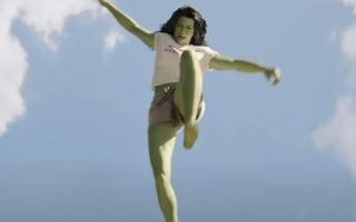 《女浩克》首席编剧：预算太低 每周都被要求删减CG场景