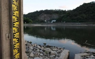 700座阿尔卑斯冰川或在30年内消失 欧洲或迎500年一遇大旱