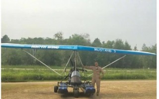 美国男子租飞机空中洒骨灰 结果坠机身亡