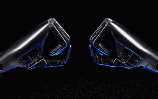 特斯拉人形机器人“擎天柱”亮相！看 这就是特斯拉之手 不是动画