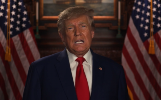 特朗普:无能拜登带我们到核战边缘，必须结束这场冲突