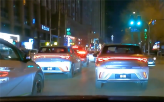 博主吐槽国产车五大“创新”设计：贯穿灯、大联屏、全景天幕上榜