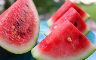 杭州连续5天超40℃ 一社区20天吃掉1万多斤西瓜