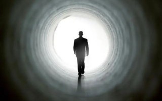 人在死去的一瞬间 知道自己死去了吗？挺神奇的