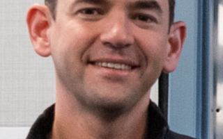 美国富豪明年搭乘 SpaceX 飞船上太空，正使用战斗机模拟训练