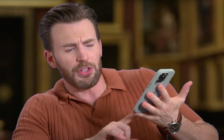 “美国队长”换掉苹果 iPhone 6s 后吐槽：新 iPhone 12 太重，需要用小拇指托着