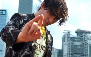 华纳约谈闪电侠