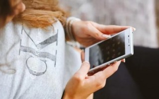 布响丸辣！法国人立志告别社交网络：太费时间和精力