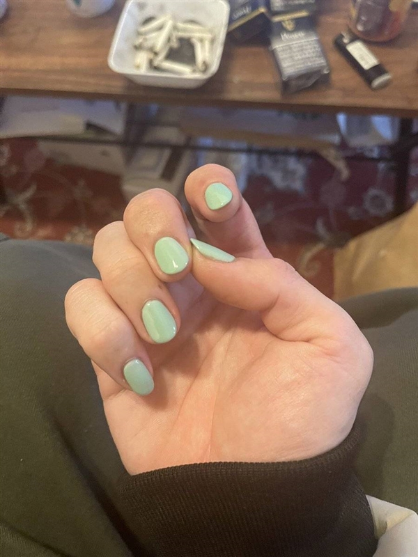 情何以堪：男性美甲风暴正席卷全球-第8张图片-9158手机教程网