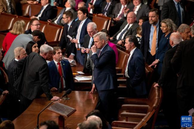 麦卡锡经15轮表决当选美国会众议院议长-第3张图片-9158手机教程网 麦卡锡经15轮表决当选美国会众议院议长-第3张图片-9158手机教程网