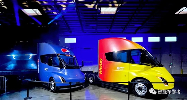 上月刚交付运营 特斯拉纯电重卡接连抛锚事故：瘫在高速等被拖走-第13张图片-9158手机教程网