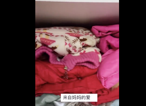 女子去世前给4岁女儿买6年新衣 丈夫：至少穿到她小学6年级 藏着妈妈满满的爱-第1张图片-9158手机教程网