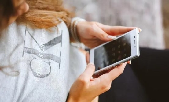 布响丸辣！法国人立志告别社交网络：太费时间和精力-第1张图片-9158手机教程网