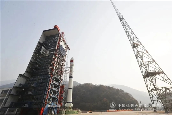 我国第一型“金牌火箭” 长二丙火箭成功发射亚太6E卫星-第2张图片-9158手机教程网