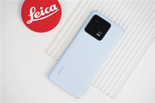 《三体》电视剧口碑爆棚 制作下血本：几十万元的徕卡相机做道具-第2张图片-9158手机教程网