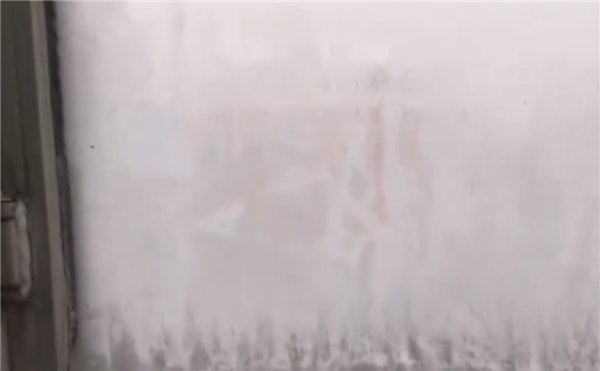 实拍漠河气温跌破零下50度：出门10秒冻麻手 百米内看不见人-第2张图片-9158手机教程网