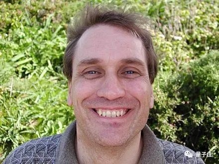 谷歌裁员细节曝光：开源主管被裁 61岁程序员在线求职-第3张图片-9158手机教程网