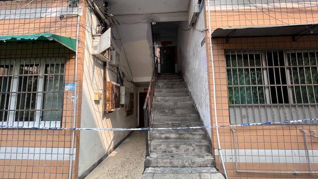 居民楼疑因儿童平衡车充电起火 致使一家7口4死3伤-第2张图片-9158手机教程网