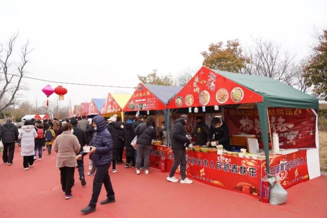 山东一97.6斤头鱼58.8万拍出 太白湖头网鱼王好兆头-第5张图片-9158手机教程网