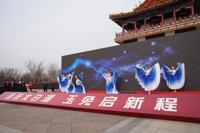 山东一97.6斤头鱼58.8万拍出 太白湖头网鱼王好兆头-第11张图片-9158手机教程网