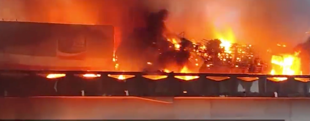 湖南高速多车相撞致16死66伤 现场画面曝光一片狼藉-第1张图片-9158手机教程网 湖南高速多车相撞致16死66伤 现场画面曝光一片狼藉-第1张图片-9158手机教程网