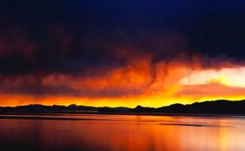 什么是地震光？出现地震光的应对措施有哪些？-第1张图片-9158手机教程网