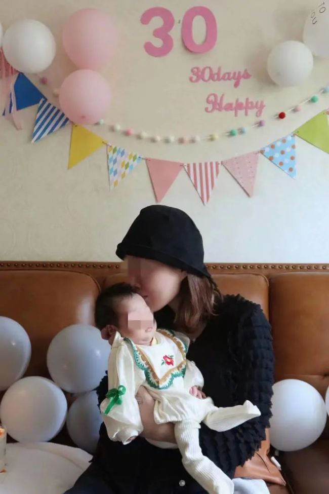 男友拒不结婚42岁女子独自生养女儿 单亲妈妈有多难你了解吗-第3张图片-9158手机教程网