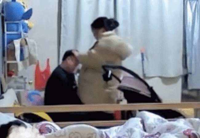 丈夫深夜崩溃痛哭妻子一把搂入怀：第一次见丈夫哭的这么伤心-第4张图片-9158手机教程网