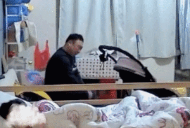 丈夫深夜崩溃痛哭妻子一把搂入怀：第一次见丈夫哭的这么伤心-第1张图片-9158手机教程网