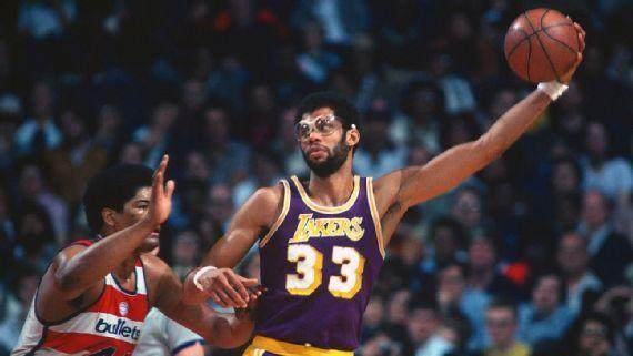 詹姆斯加冕NBA历史得分王 哈登杜兰特库里共同祝贺-第20张图片-9158手机教程网