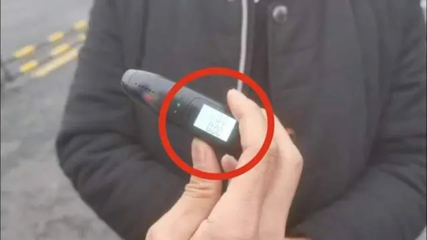 男子网购酒精测试仪被坑：吹气量为零 结果上高速就被扣了12分-第1张图片-9158手机教程网