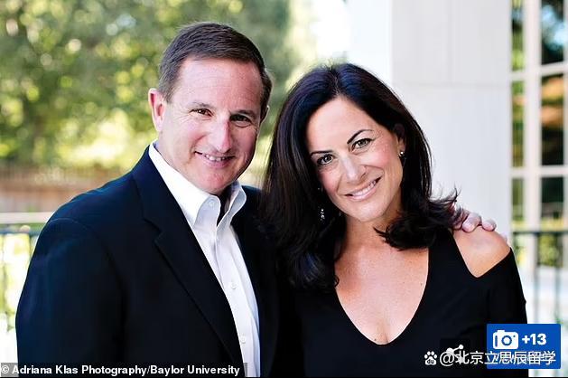 比尔·盖茨离婚后新女友曝光 竟是前甲骨文总裁遗孀 盖茨笑的眼睛都看不见了-第11张图片-9158手机教程网