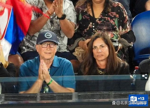 比尔·盖茨离婚后新女友曝光 竟是前甲骨文总裁遗孀 盖茨笑的眼睛都看不见了-第9张图片-9158手机教程网