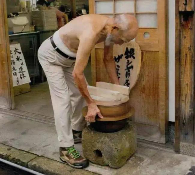 暴跌168亿！日本人最骄傲的行业竟被一个高中生毁了！-第5张图片-9158手机教程网