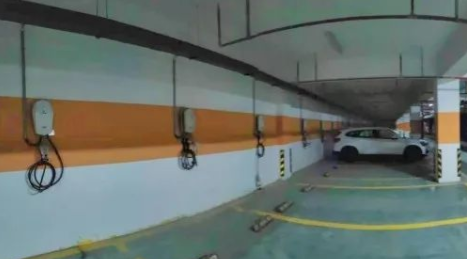 充电桩宁可闲置也不给居民用?车主无奈只能去小区外充电,最近的要6公里-第1张图片-9158手机教程网 充电桩宁可闲置也不给居民用?车主无奈只能去小区外充电,最近的要6公里-第1张图片-9158手机教程网